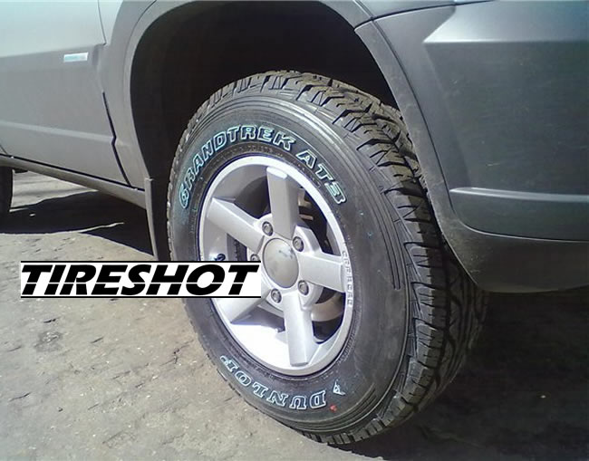 Dunlop Grandtrek AT3 245 70R17 111T TireShot